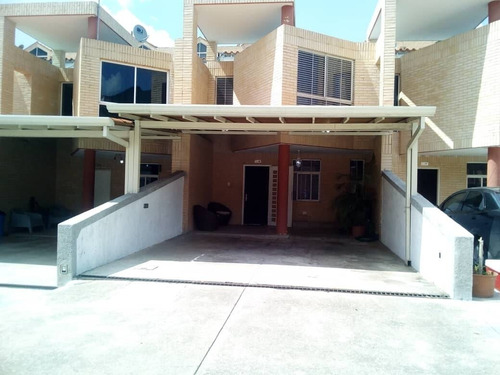 Imagen 11 de 13 de Tonwhouse En Venta El Rincon Fatima Pestana 0424-1621777/0424-4298868 Cod 130363