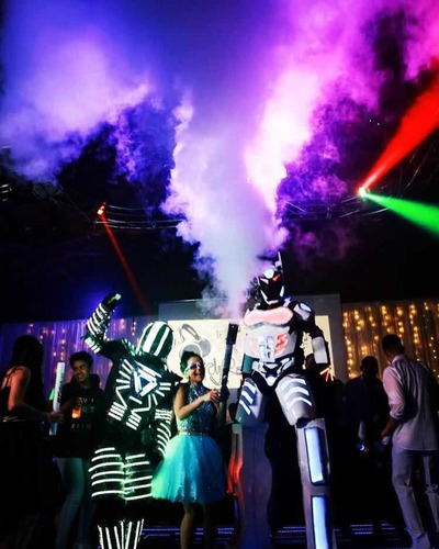 Imagem 2 de 5 de Robôs De Led