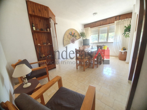 Imagen 3 de 13 de Departamento 2 Amb. - Con Cochera - Todos Los Servicios!