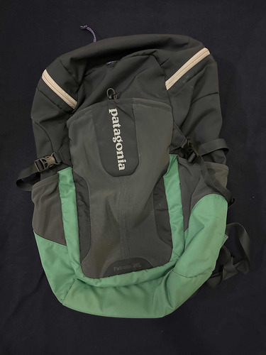 Mochila Patagonia Petrolia Trekking Montañismo 28l. Un Uso (Usado)