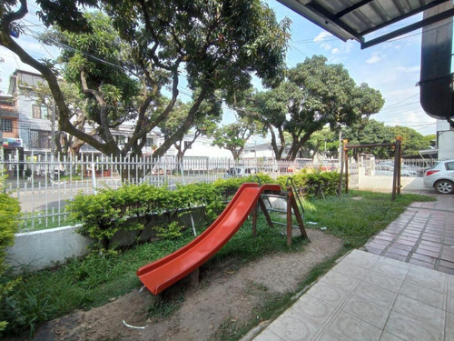 Imagen 5 de 17 de Casa-local En Arriendo En Cali El Lido. Cod 100862