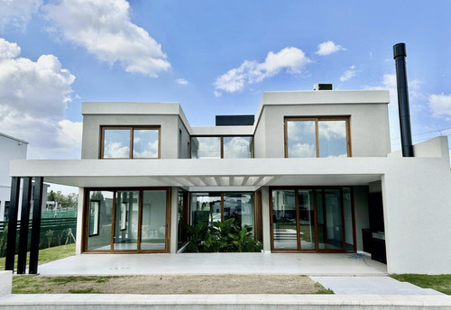 Casa En Venta De 5 Ambientes A Estrenar En Canning Chico, Esteban Echeverria