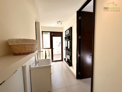 Casa En Venta De 3 Dorm. En Colina