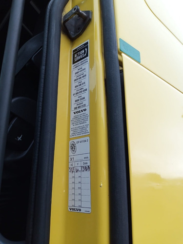 Imagem 8 de 15 de Volvo Fh540