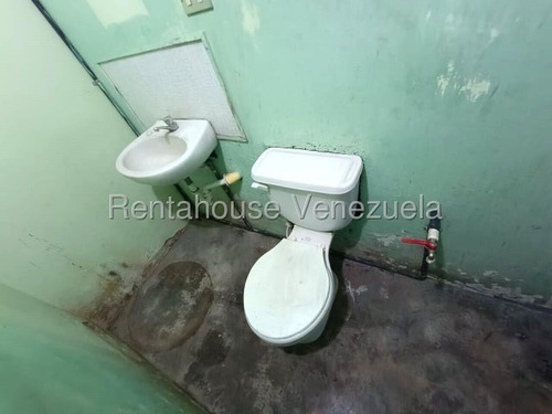 En Alquiler Local Comercial En El Limón Av Caracas #25-20859 Rm