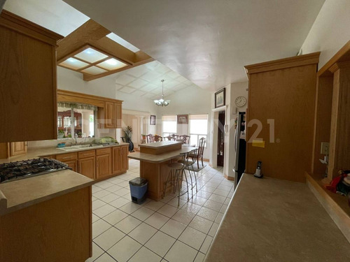 Casa En Venta En Haciendas Del Valle, Chihuahua