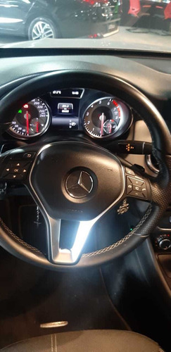 Imagem 7 de 11 de Mercedes-benz Cla 1st Edition 2014 - São Paulo Motorsport