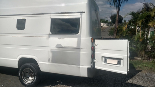 Imagem 6 de 15 de Iveco Motor Casa
