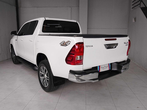 Toyota Hilux 2.8 Tdi Srv Cab. Dupla 4x4 Aut. 4p