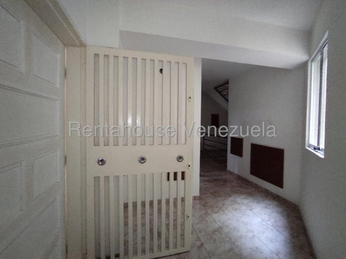 Cf Hermoso Apartamento A La Venta En Edificio Con Planta Eléctrica Y Conectado A Pozo En Maracay!! Listing 25-18344
