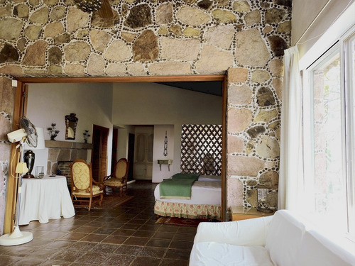 Residencia En Venta En Fracc. Tamoanchan, Jiutepec Morelos.