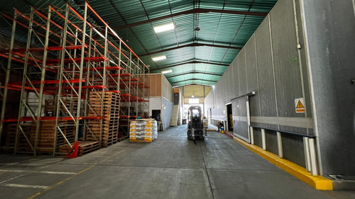 Daniela Linarez Ofrece En Venta Galpones En Zona Industrial Iii Avenida Principal Totalmente Equipadon Con Cavas De Conservacion Empaquetadora Listo Para Producir Conjunto Privado Barquisimeto Lara