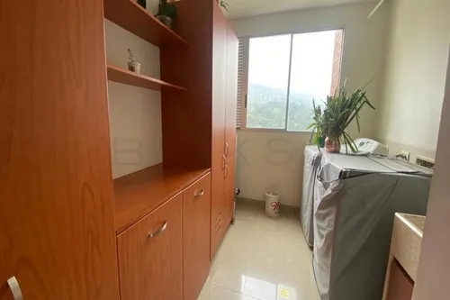 Apartamento En Venta En El Poblado. Cod V501043
