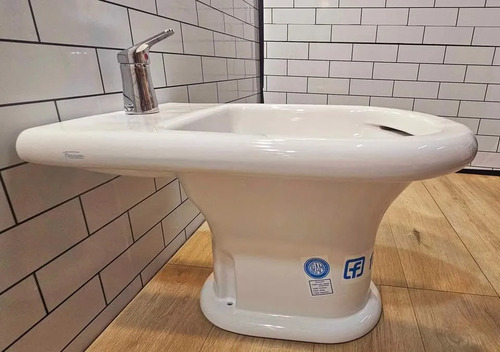 Bidet Porcelana 1 Agujero Ferrum Murano Mur-bi-100-bl Blanco