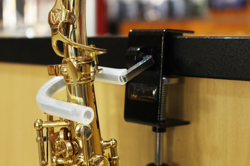 Imagem 1 de 4 de Suporte De Saxofone Soprano Portátil Mesa Banco Igreja Ccb