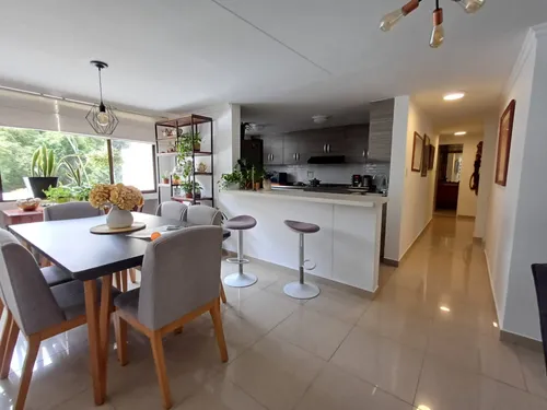 Apartamento En Venta En El Poblado. Cod V12295