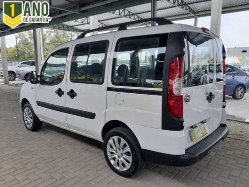 Imagem 10 de 11 de Fiat Doblo Essence 1.8 16v