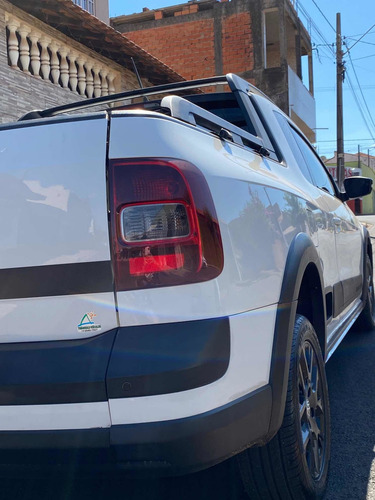 Volkswagen Saveiro 1.6 Cross Cab. Estendida Total Flex 2p