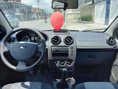 Ford Fiesta 1.6 8v Flex 4p Manual