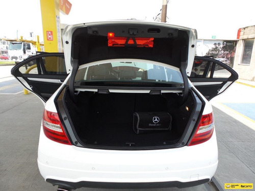 Imagen 13 de 25 de Mercedes Benz C 200 Cgi