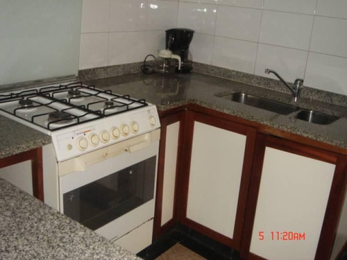 Av Rivadavia 6100 Caballito Ph Pb 3amb U$145.000 Apto Prof