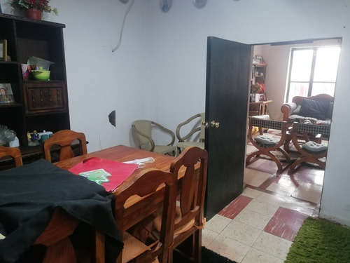 Casa Para Remodelar - Amplio Terreno