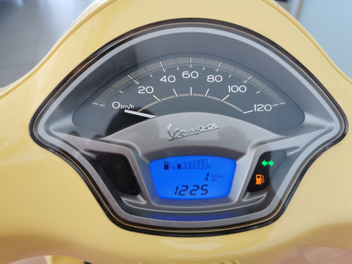 Imagen 2 de 7 de Piaggio Vespa 1183