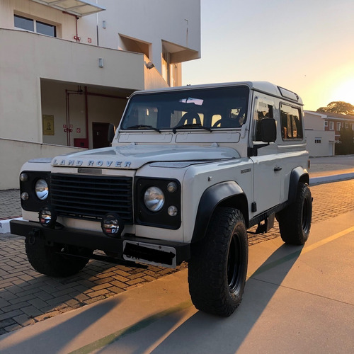 Imagem 2 de 15 de Land Rover Defender 90