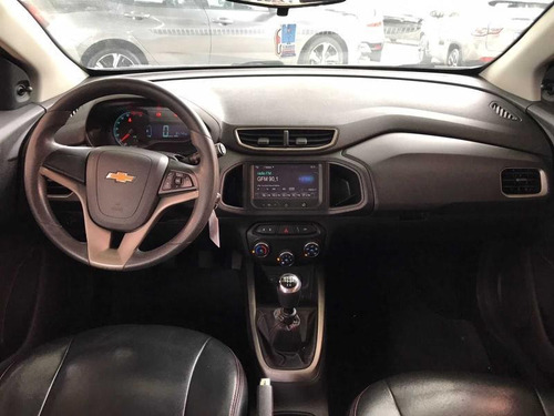 Imagem 8 de 13 de Chevrolet Onix 1.4 Mpfi Lt 8v Flex 4p Manual 2016/2016