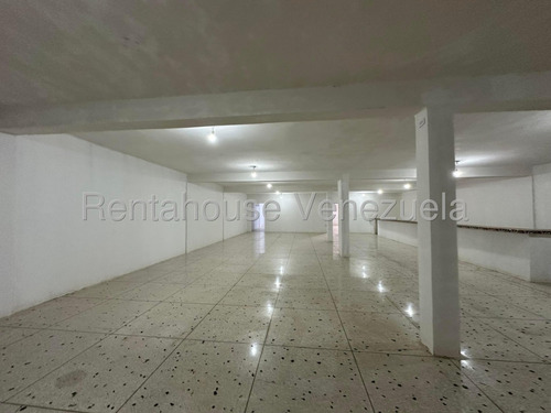 Local Comercial En Alquiler En Cc Regional Turmero Alto Trafico Ubicacion Excelente Al Lado De Supermercado Estef 25-17432