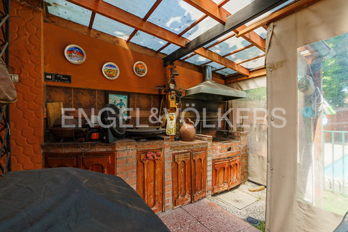 Casa Barrio Tranquilo - Juan Francisco González