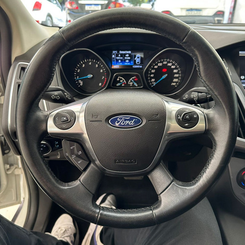 Ford Focus 2.0 TITANIUM PLUS SEDAN 16V FLEX 4P POWERSHIFT