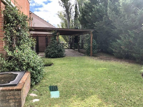 Nordelta Barrio La Isla Casa En Venta Al Lago Central