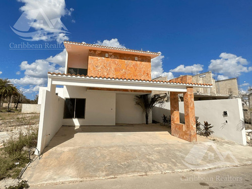 Casa En  Venta En Conkal Yucatan Ihzl6487