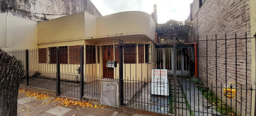 Imagen 1 de 30 de Munro - Zona Industrial I - Lote Propio - Casa De 3 Amb Con Cochera Y Galpón/taller!
