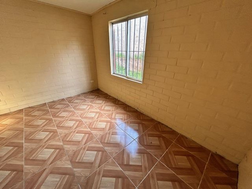 Casa En Venta De 2 Dorm. En Maule