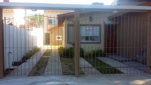Imagen 2 de 14 de Casas En Alquiler Temporal Av Belgrano 410 Mar De Ajo Norte