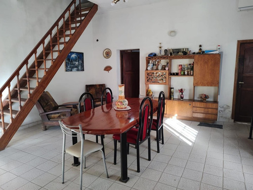 Imagen 4 de 17 de Casa De 4 Ambientes En 2 Plantas