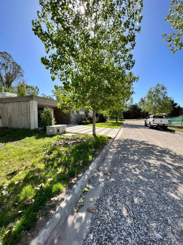 Lote Barrio Cerrado Ayres De Castells. Gonnet