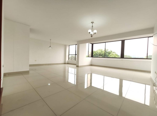 Apartamento En Arriendo En Cúcuta. Cod A27699