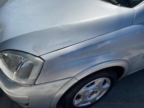 Imagen 11 de 16 de Chevrolet Corsa 2009 1.8 Gl Aa+da