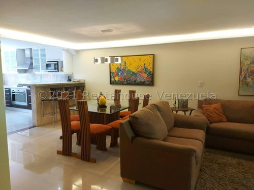 Imagen 9 de 30 de En Exclusivo Conjunto Muy Cerca De Farmatodo El Hatillo, Con Bellas Áreas Sociales, Jardín Privado, Hermosos Towhouse