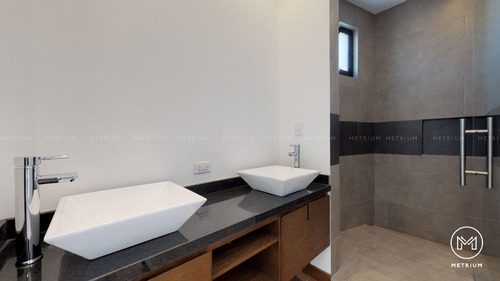 Imagen 13 de 27 de Casa En Venta En Bosques Del Valle V Con Recamara En Planta