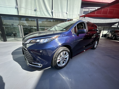 Toyota Sienna XLE PIEL