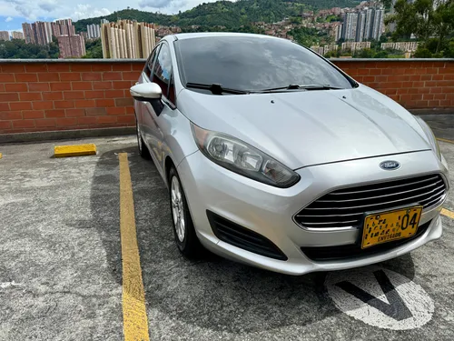 Ford Fiesta 1.6 Hatchback Se