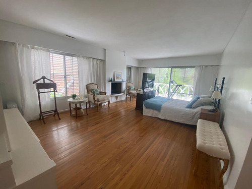 Casa En Lomas De San Isidro