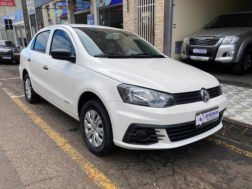 Imagem 3 de 11 de Volkswagen Voyage 2018 1.6 Msi Trendline Total Flex 4p