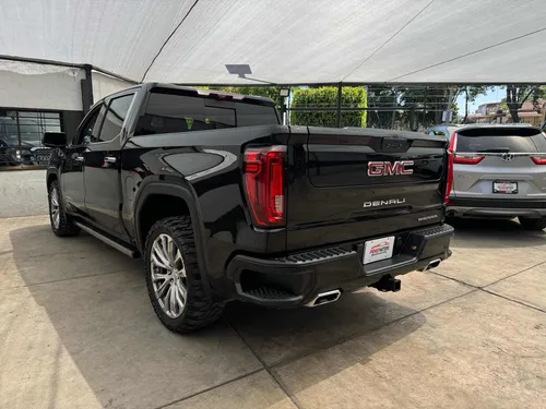 GMC Sierra 6.2 Denali Dvd At