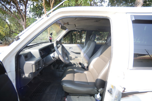 L200 Mitsubishi 4x4 2006