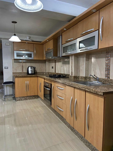 Kl. Townhouse En Venta En San Diego Res.villas De San Rafael